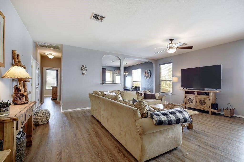 House for rent at 2234 Lakeline Dr, New Braunfels, TX 78130