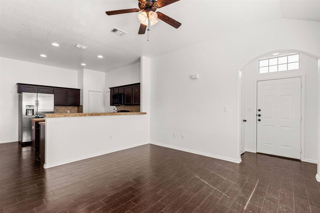 Apartment for rent at 586 Creekside Circle, New Braunfels, TX 78130