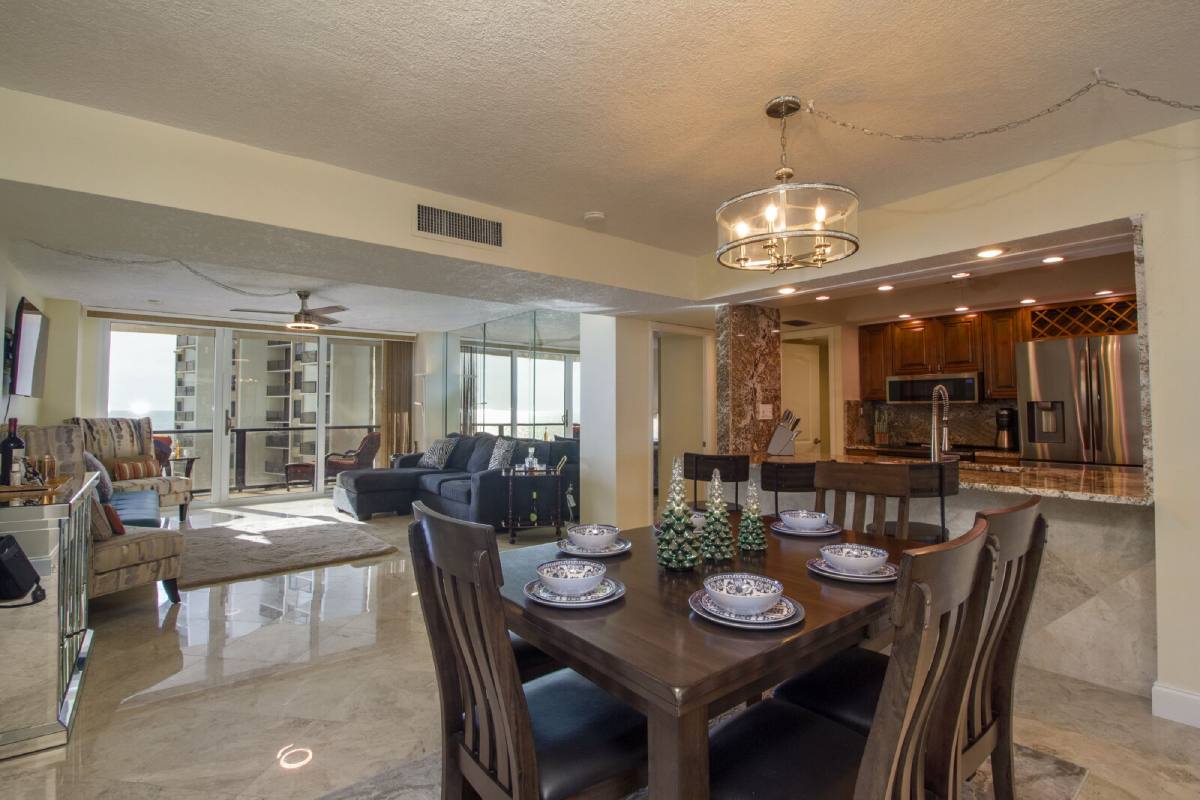 Apartment for rent at 450 S Gulfview Blvd, Clearwater Beach, FL 33767