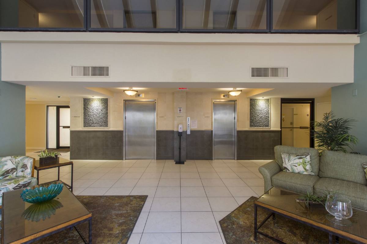 Apartment for rent at 450 S Gulfview Blvd, Clearwater Beach, FL 33767
