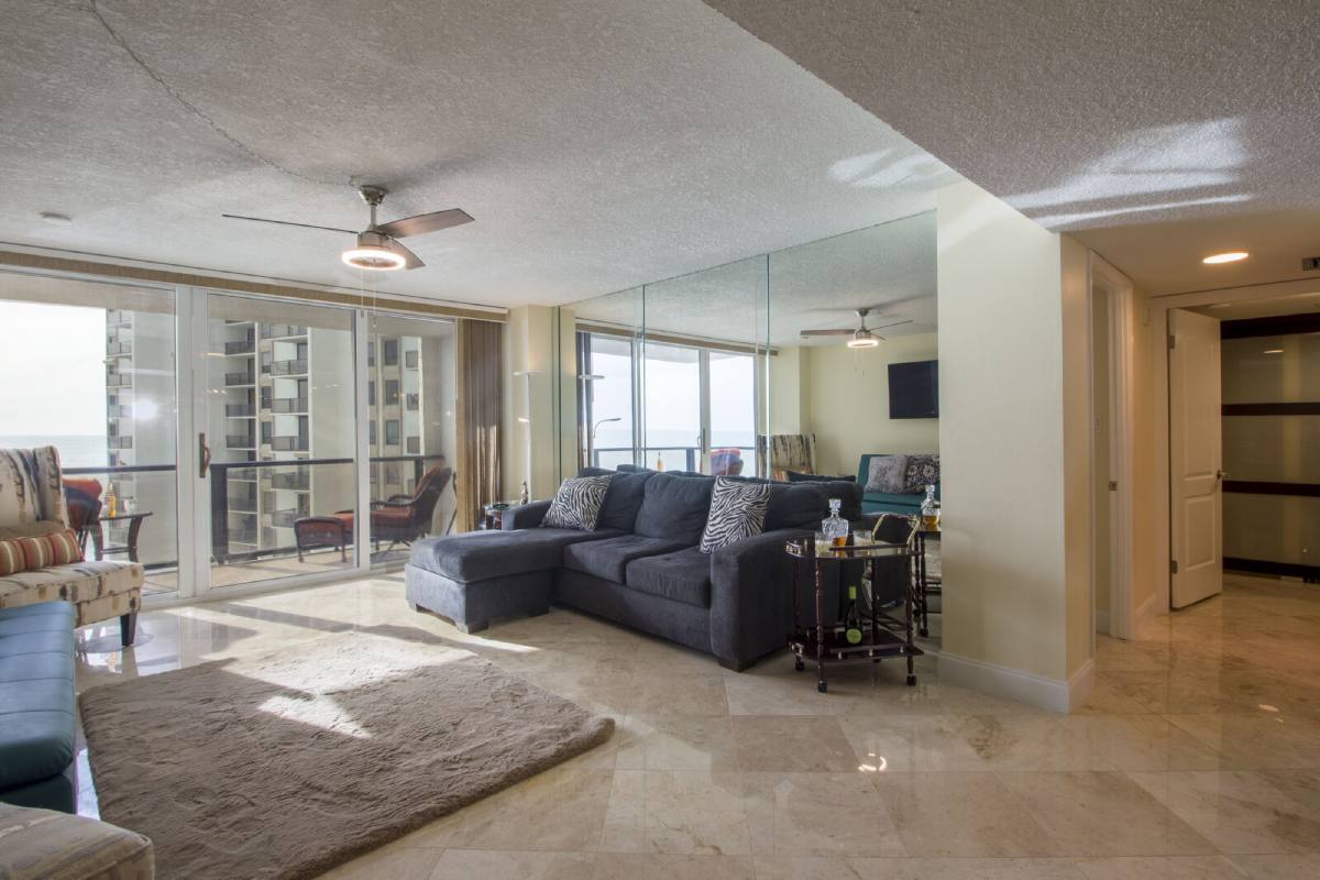 Apartment for rent at 450 S Gulfview Blvd, Clearwater Beach, FL 33767