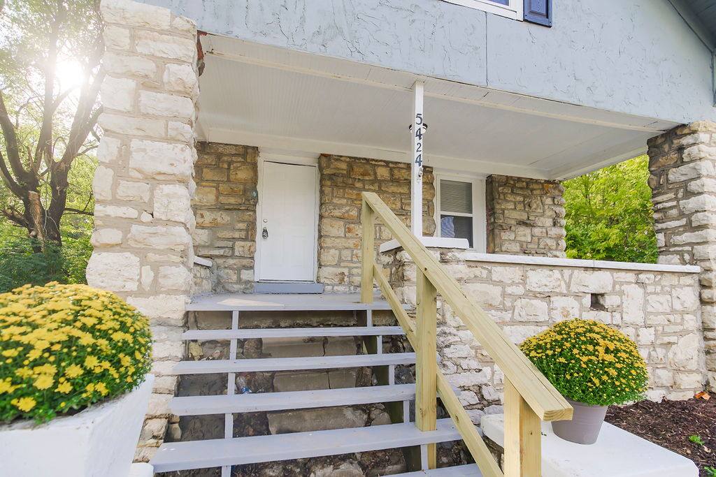 House for rent at 5424 Bellefontaine Ave, Kansas City, MO 64130
