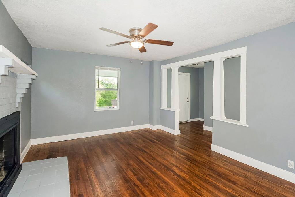 House for rent at 5424 Bellefontaine Ave, Kansas City, MO 64130