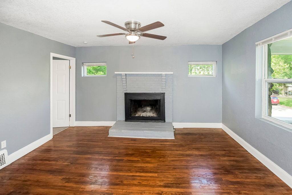 House for rent at 5424 Bellefontaine Ave, Kansas City, MO 64130