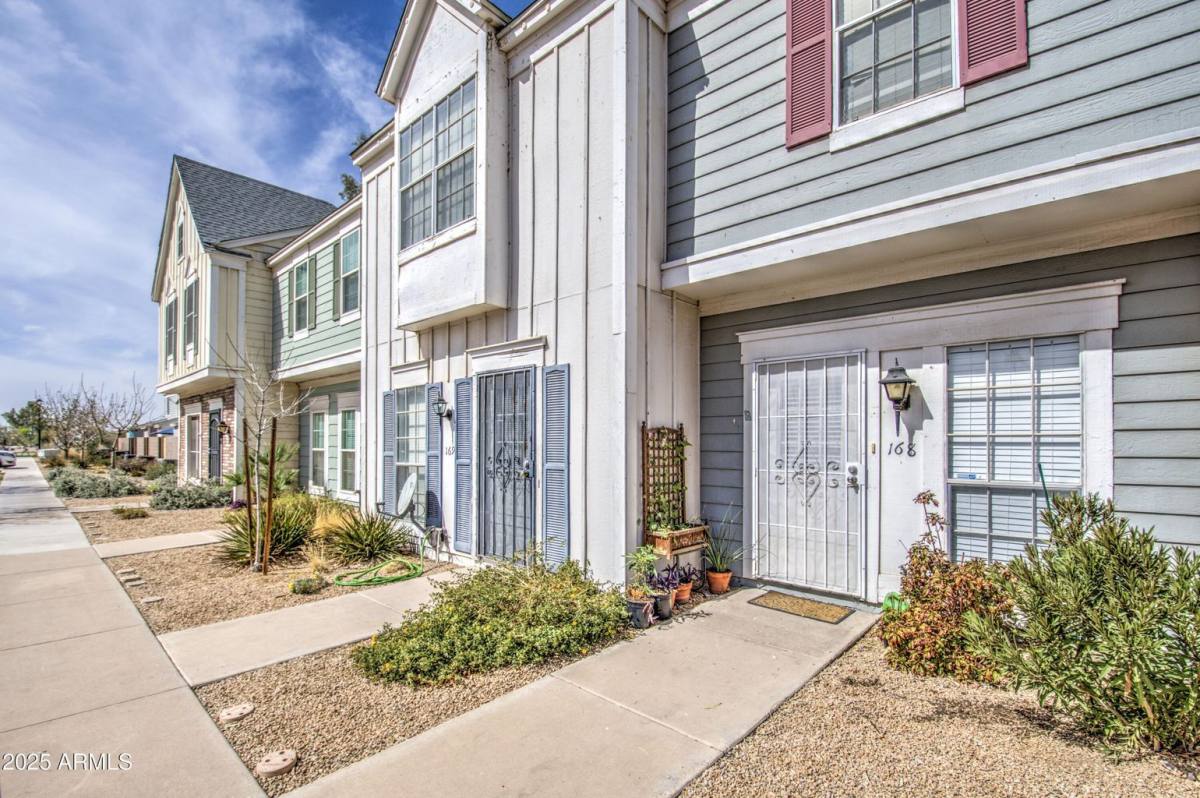 Townhouse for rent at 1600 N Saba St #169, Chandler, AZ 85225