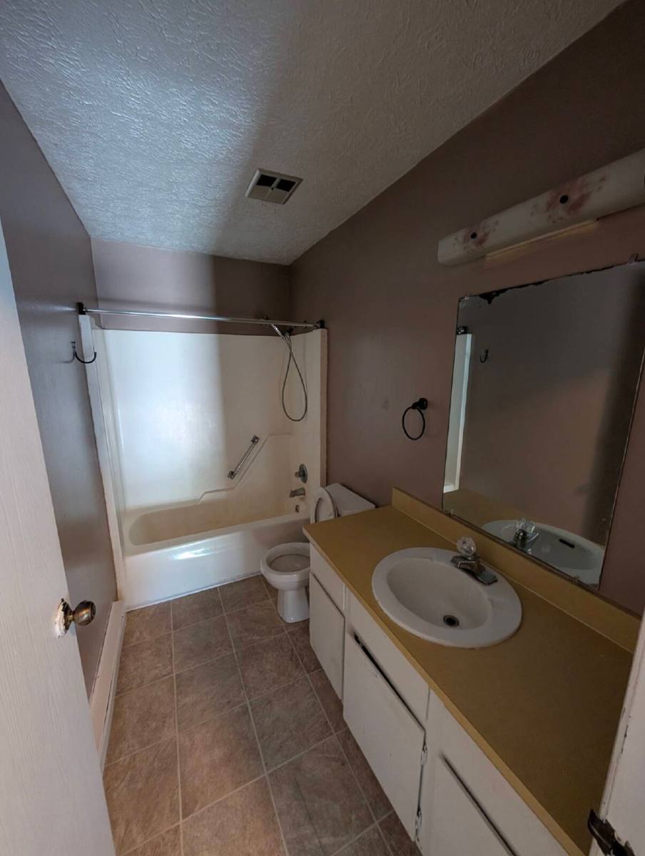 Apartment for rent at 719 Peachtree Place, Mason, MI 48854