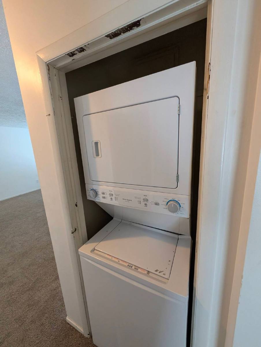 Apartment for rent at 719 Peachtree Place, Mason, MI 48854