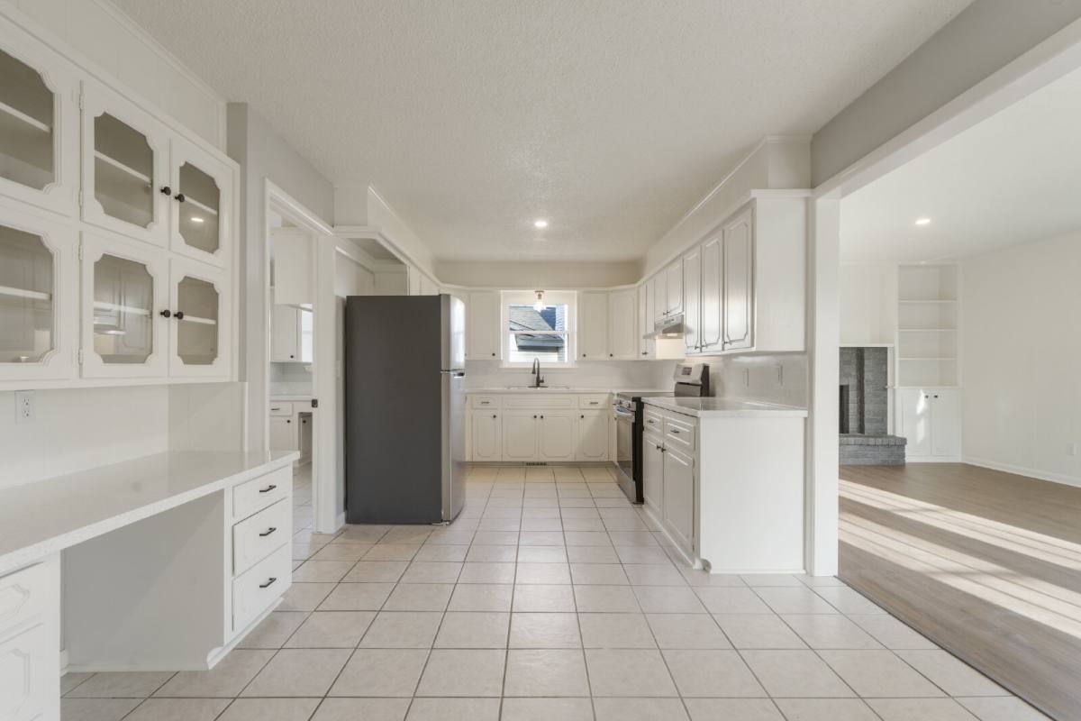 House for rent at 1601 S 1st Place, Broken Arrow, OK 74012