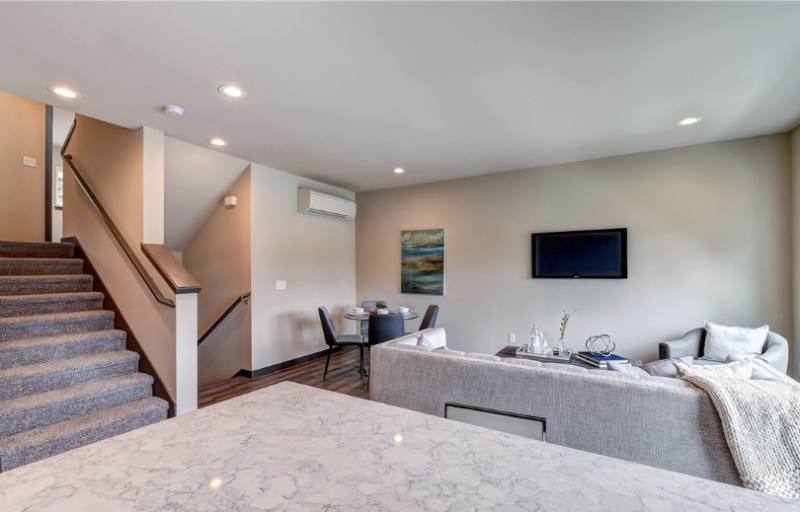 Townhouse for rent at 14920 Manor Way #C, Lynnwood, WA 98087