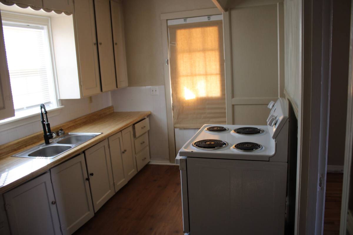House for rent at 506 E Municipal Dr, Lubbock, TX 79403
