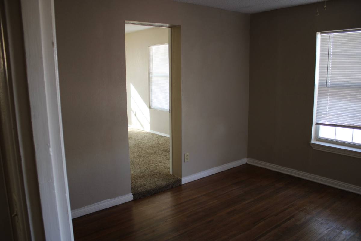 House for rent at 506 E Municipal Dr, Lubbock, TX 79403
