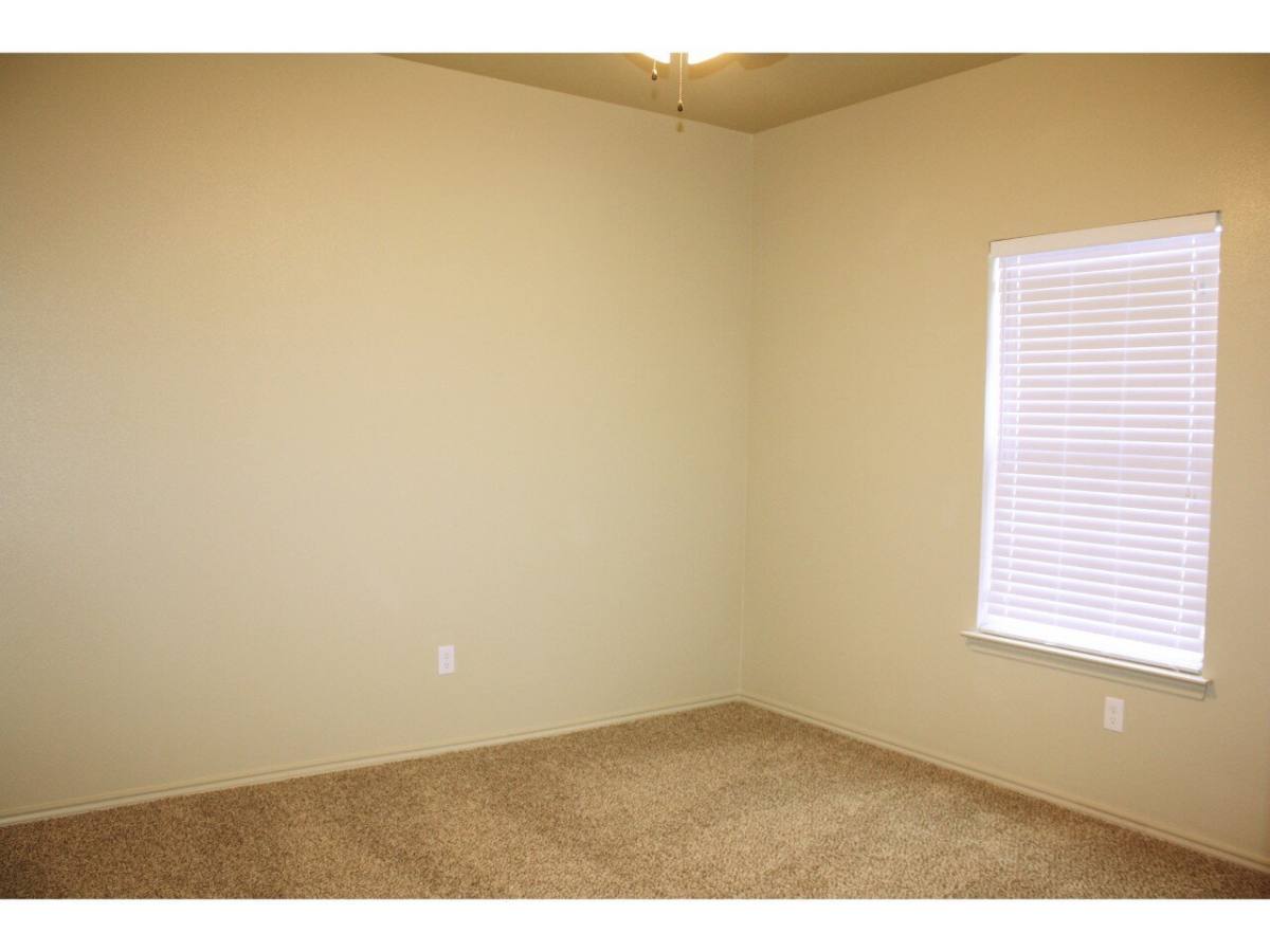 Townhouse for rent at 6702 Pontiac Ave, Lubbock, TX 79424