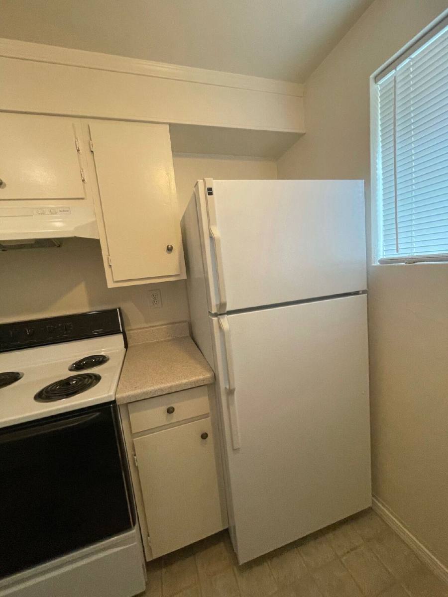 Apartment for rent at 1911 Kincaid St #5, Eugene, OR 97405