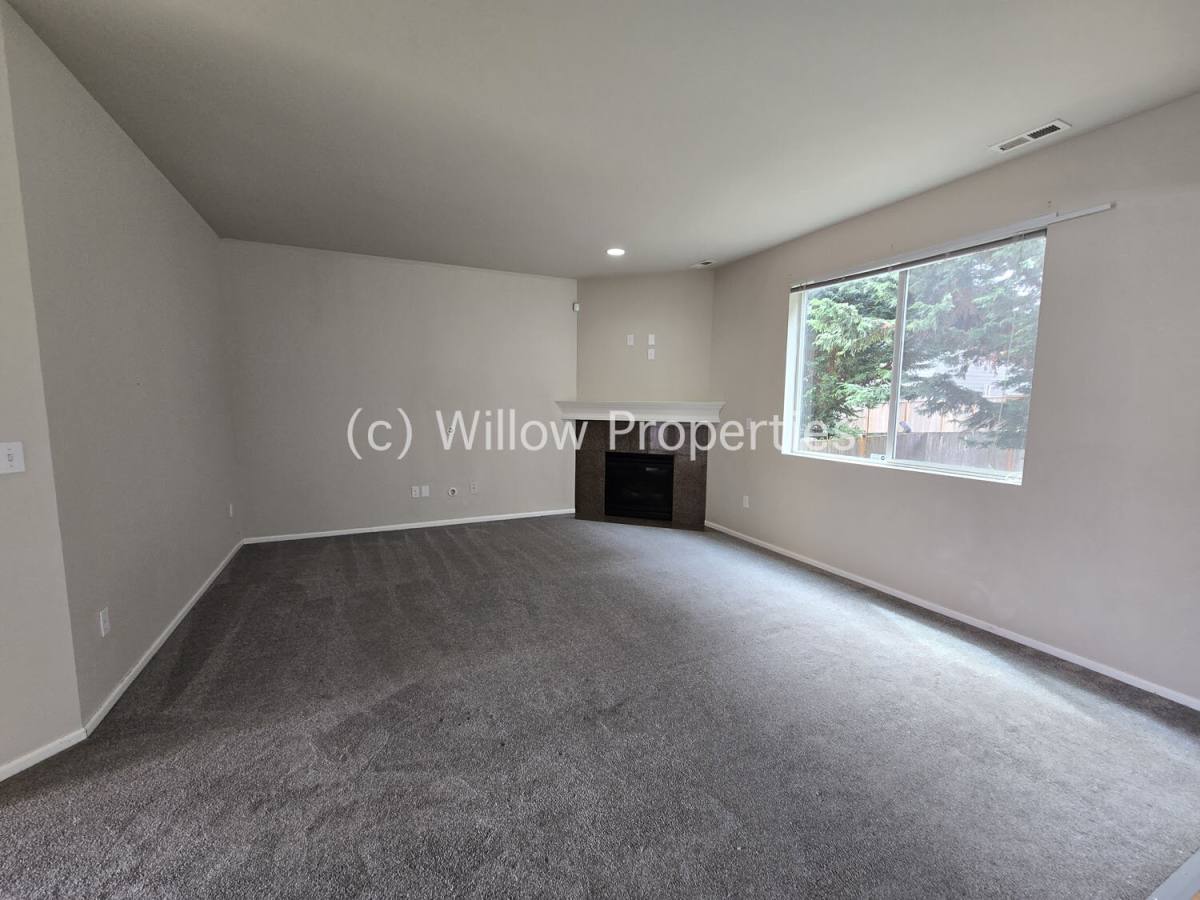 House for rent at 2014 198th St E, Spanaway, WA 98387