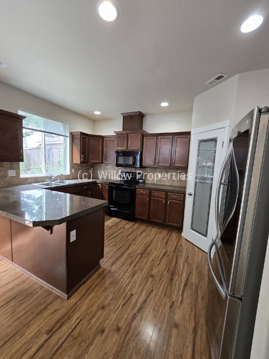 House for rent at 2014 198th St E, Spanaway, WA 98387