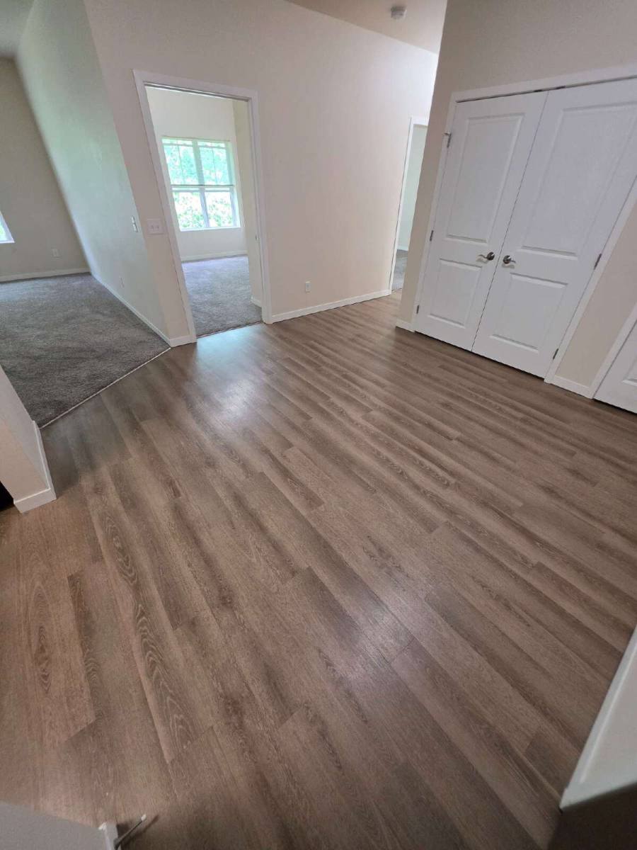 Apartment for rent at 1415 Center Point Rd NE #307, Cedar Rapids, IA 52402
