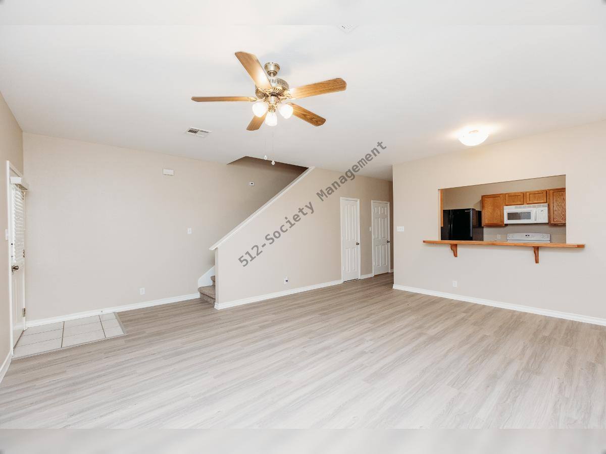 Townhouse for rent at 212 Sandstone Dr #G, Jarrell, TX 76537