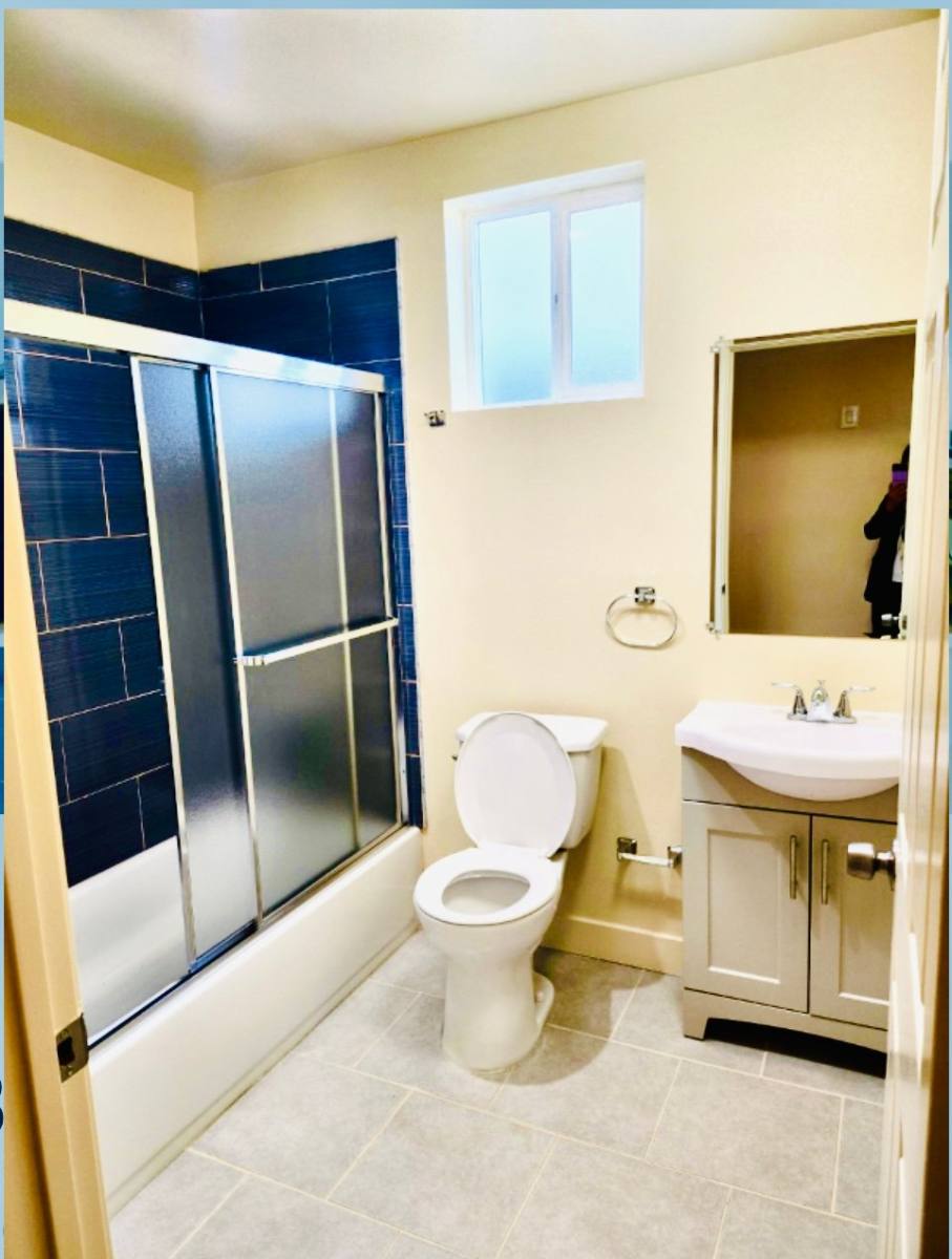 House for rent at 4828 McKinley Ave, Los Angeles, CA 90011