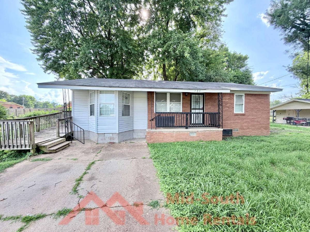House for rent at 721 Best St, Covington, TN 38019
