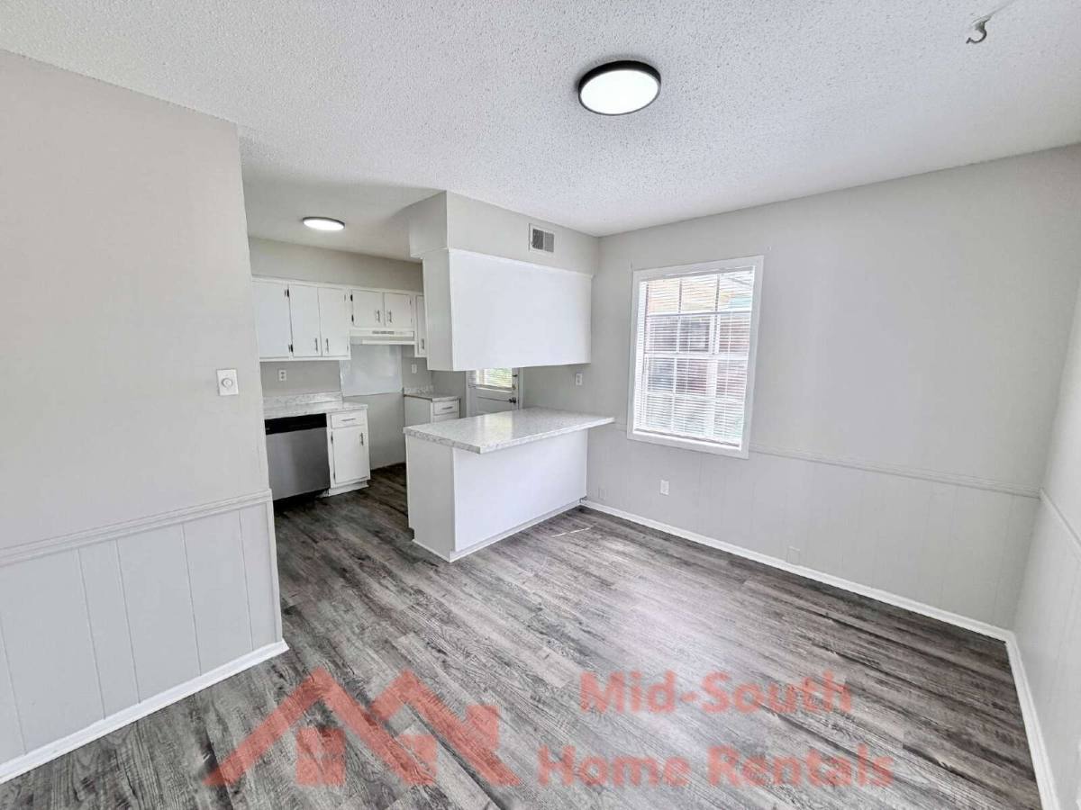 Townhouse for rent at 6498 Birkenhead Rd, Memphis, TN 38134