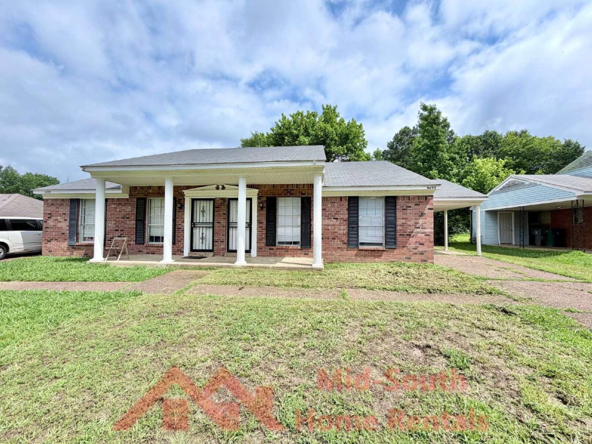 Townhouse for rent at 6498 Birkenhead Rd, Memphis, TN 38134