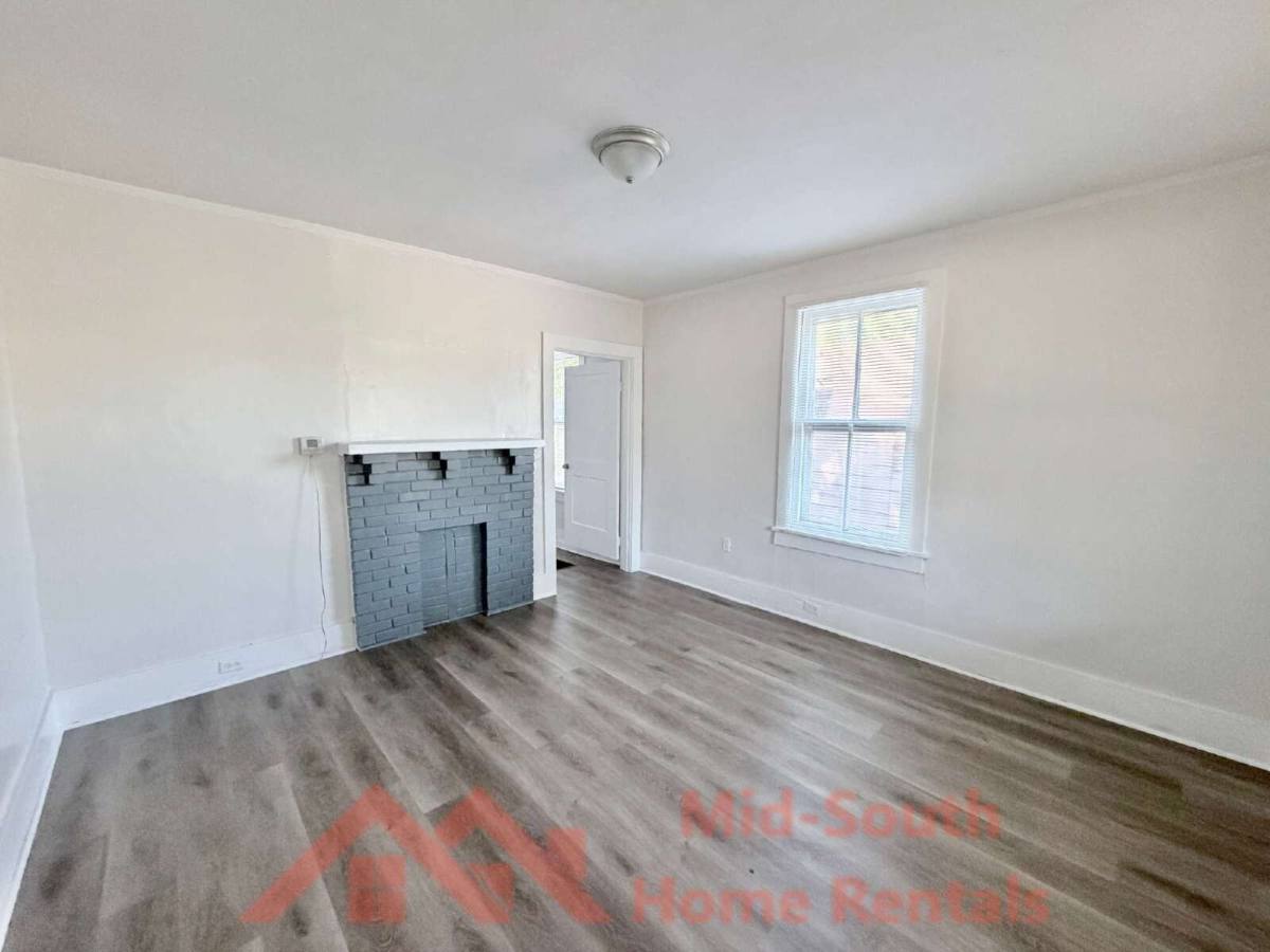 House for rent at 331 W Dison Ave, Memphis, TN 38109