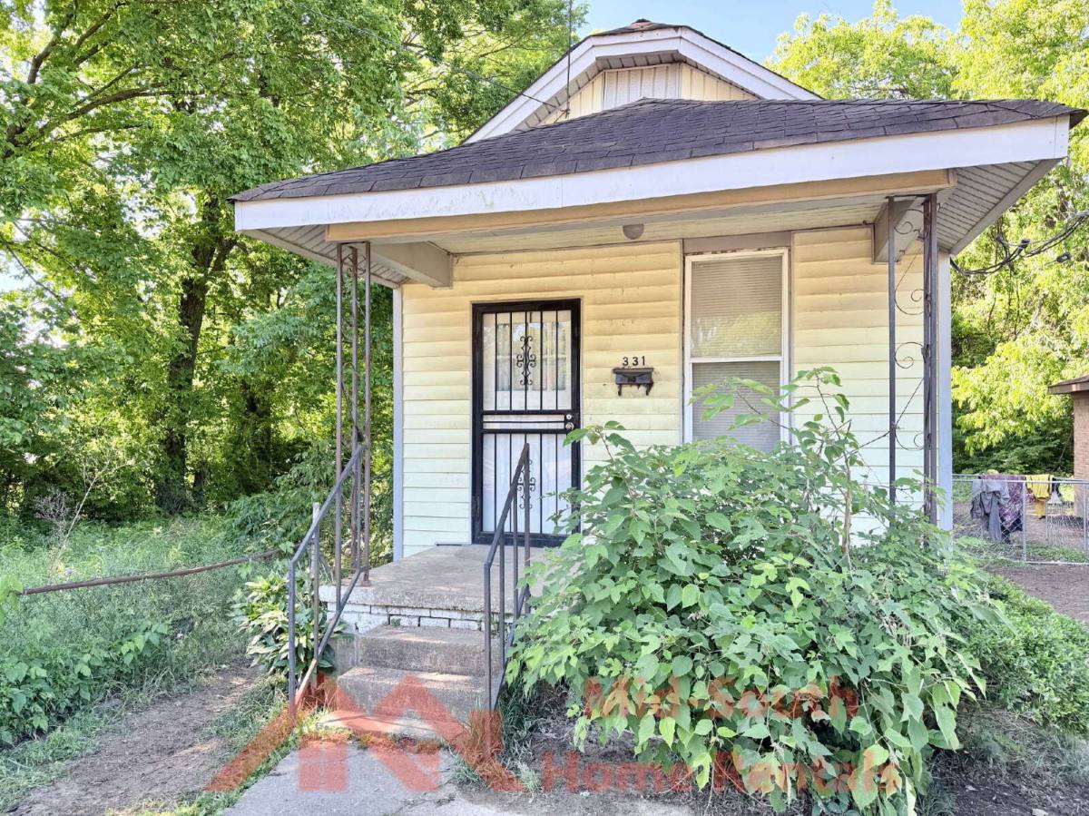 House for rent at 331 W Dison Ave, Memphis, TN 38109