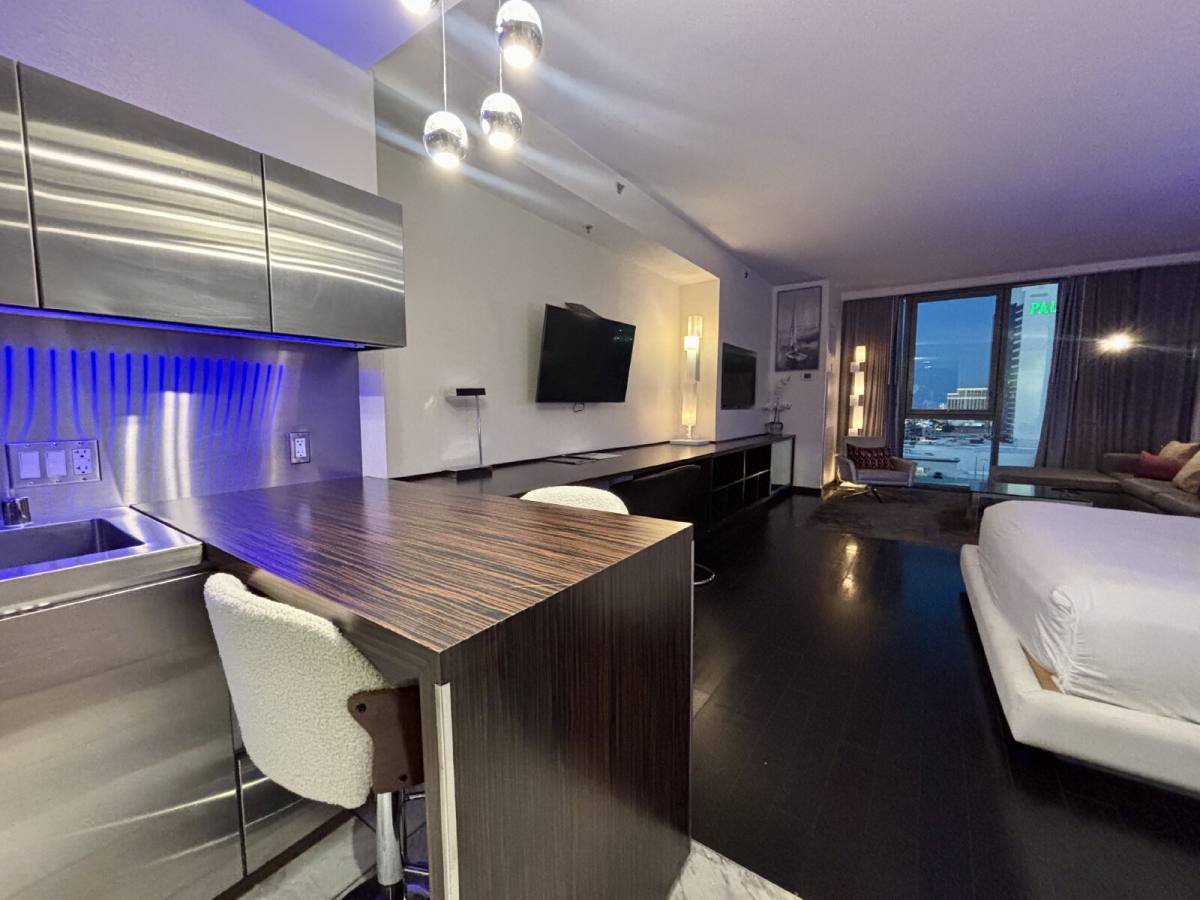 Apartment for rent at 4381 W Flamingo Rd #12304, Las Vegas, NV 89103