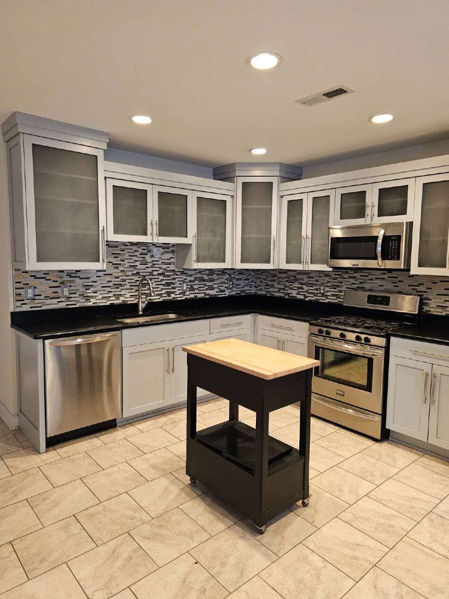 Apartment for rent at 2312 W Cary St #B, Richmond, VA 23220