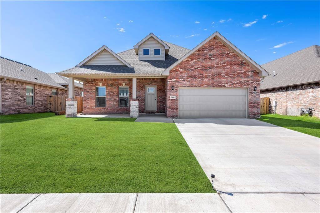 House for rent at 2041 Tallgrass Terrace, Centerton, AR 72719