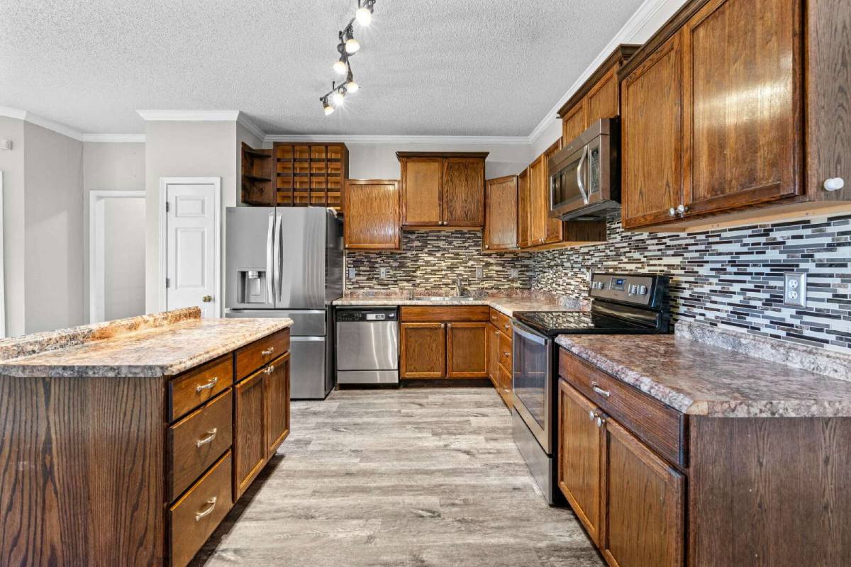 House for rent at 255 Woodstream Dr, Newnan, GA 30265
