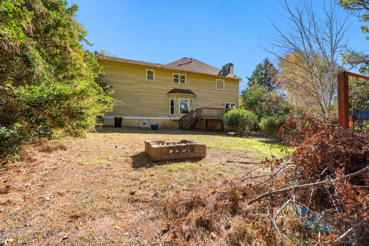 House for rent at 255 Woodstream Dr, Newnan, GA 30265