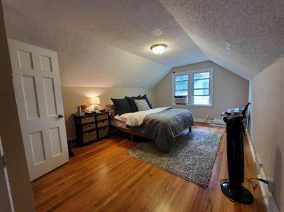 House for rent at 3212 Dakota Ave S, Minneapolis, MN 55416