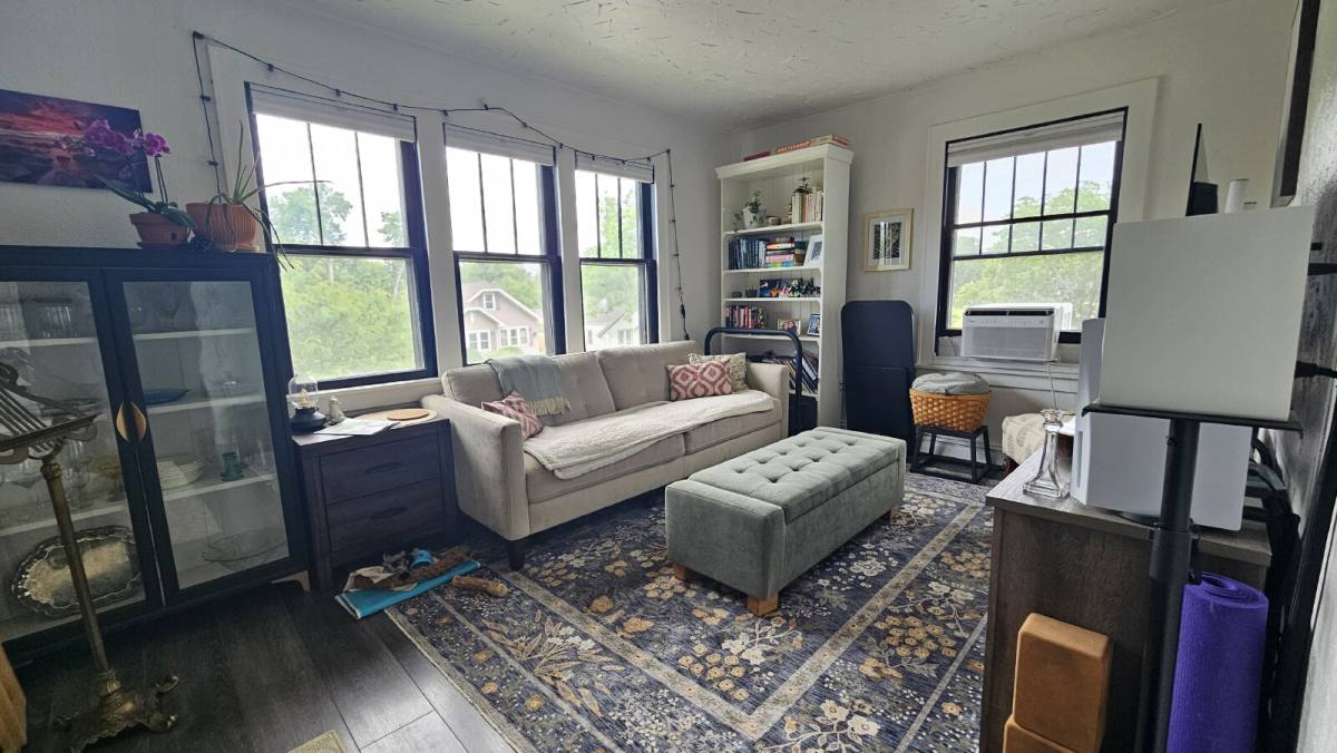 Apartment for rent at 1901 Laurel Ave W #2, Minneapolis, MN 55405
