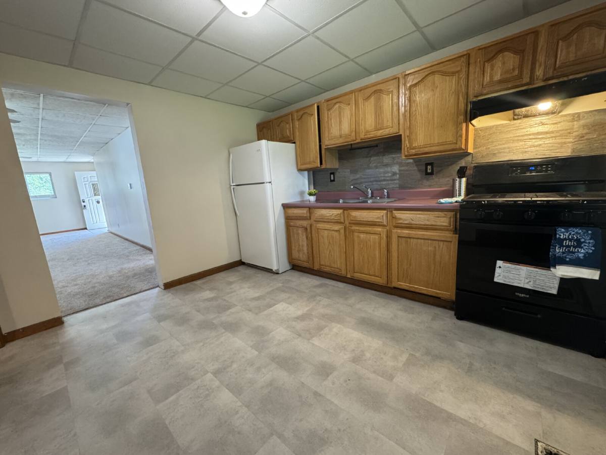 House for rent at 2160 E Reservoir St, Springfield, IL 62702