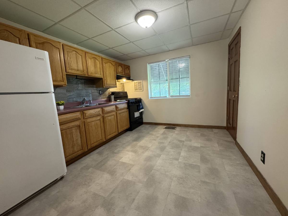 House for rent at 2160 E Reservoir St, Springfield, IL 62702