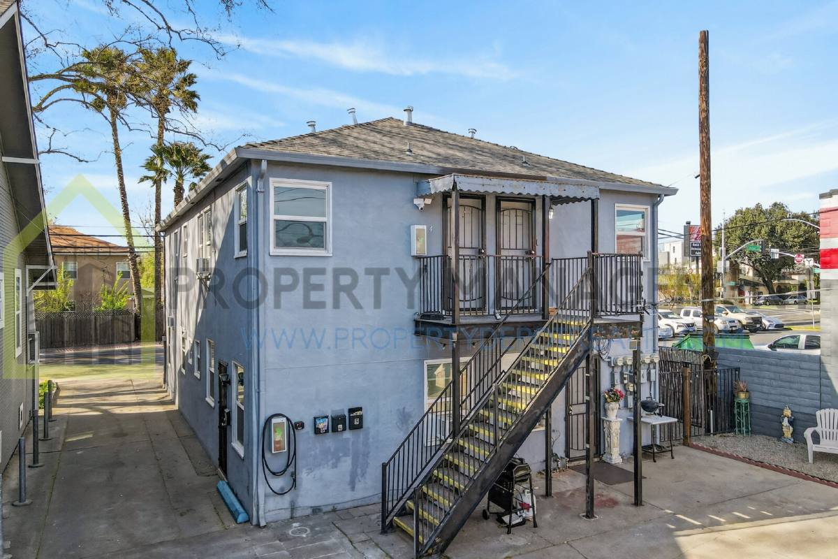 Apartment for rent at 2519 Freeport Blvd #4, Sacramento, CA 95818