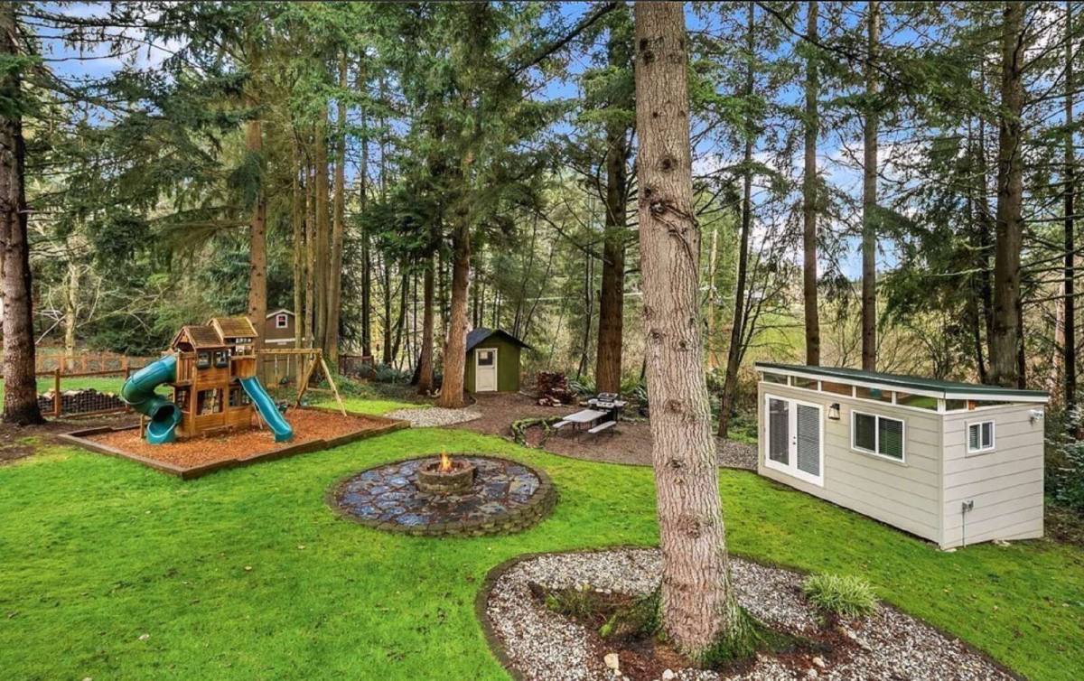 House for rent at 18517 9th Ave W, Lynnwood, WA 98037