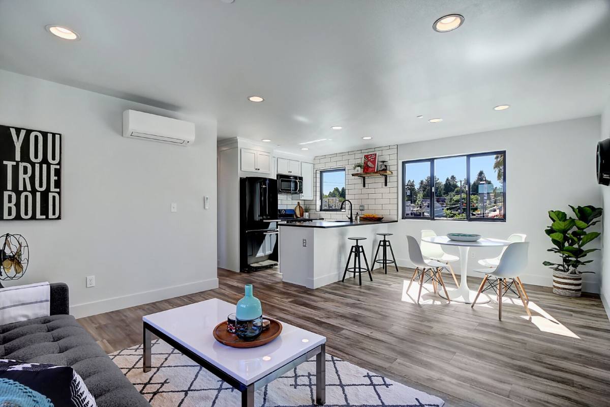 Apartment for rent at 1126 N 90th St #201, Seattle, WA 98103