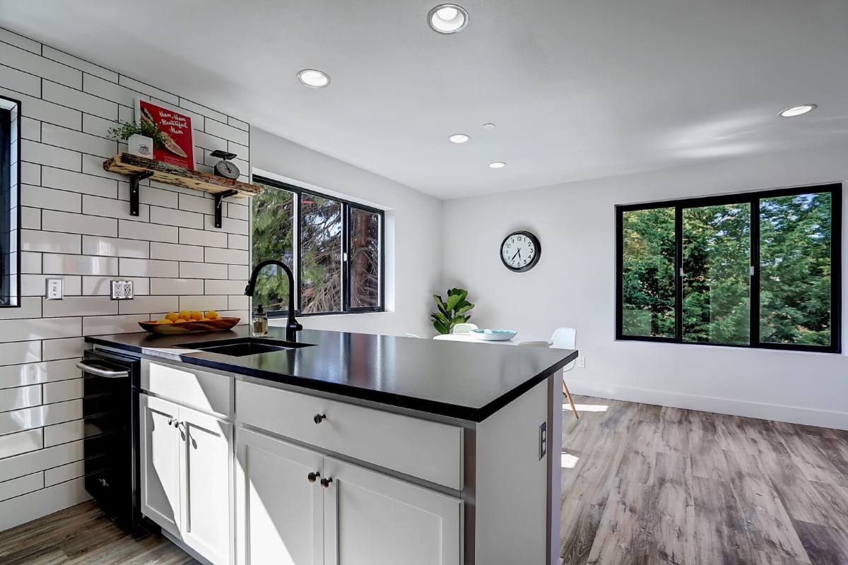 Apartment for rent at 1126 N 90th St #201, Seattle, WA 98103