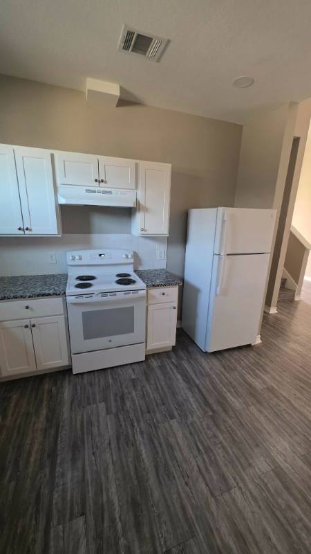 Townhouse for rent at 1231 Rivas St #102, San Antonio, TX 78207