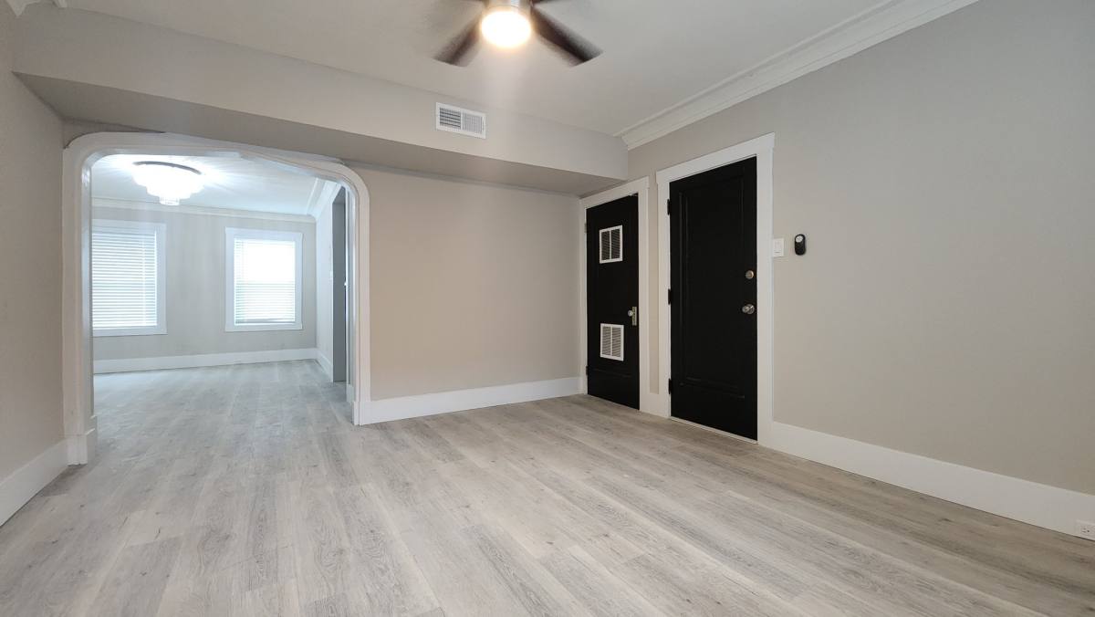Apartment for rent at 7556 Byron Place - 3rd Floor, Saint Louis, MO 63105