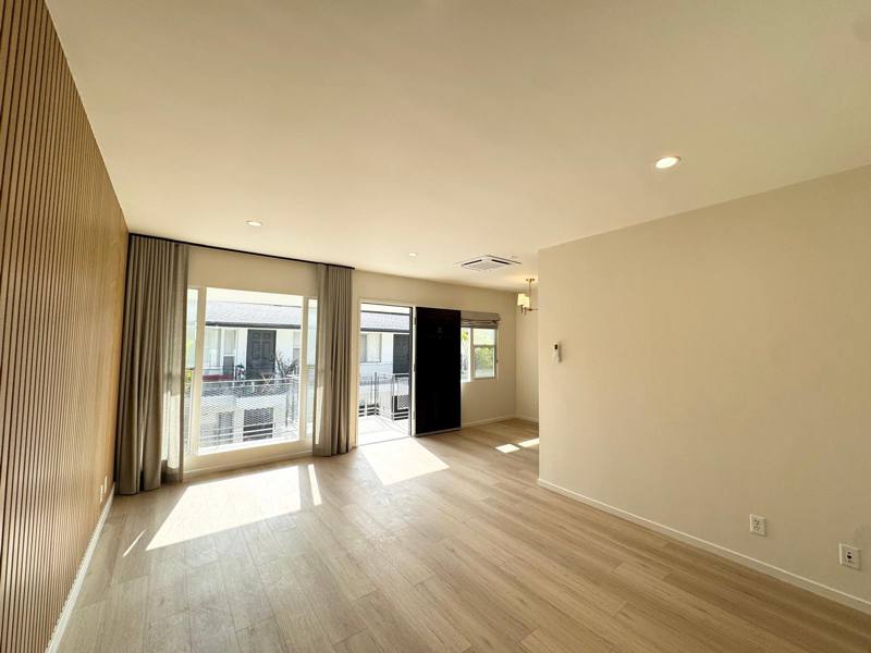 Apartment for rent at 1138 9th St, Santa Monica, CA 90403