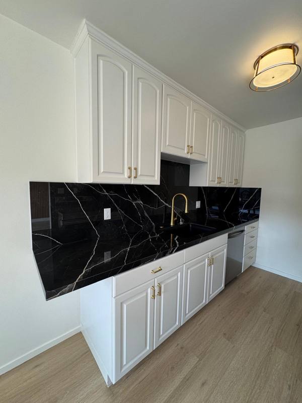 Apartment for rent at 1138 9th St, Santa Monica, CA 90403