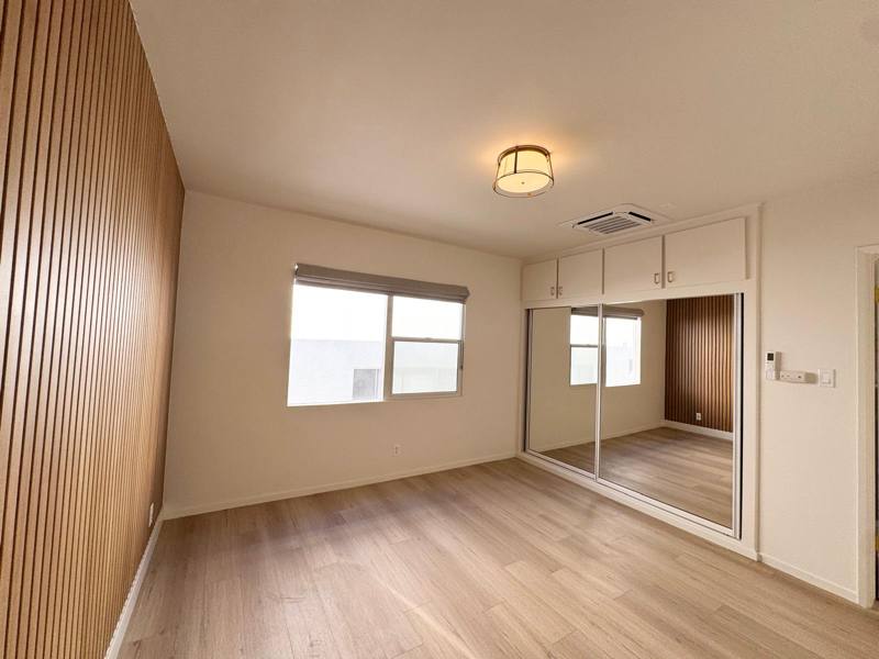 Apartment for rent at 1138 9th St, Santa Monica, CA 90403