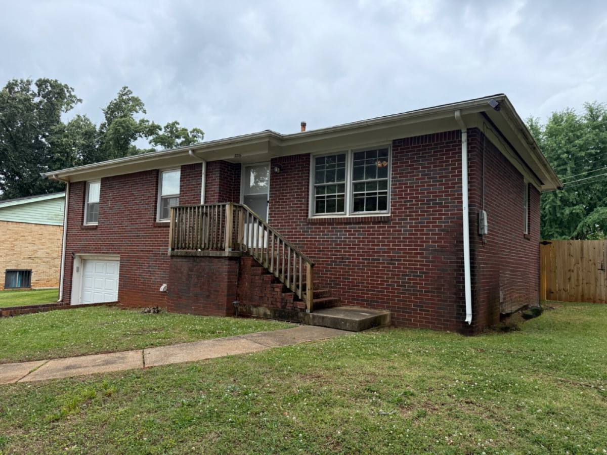House for rent at 3206 Bayless Dr SW, Huntsville, AL 35805