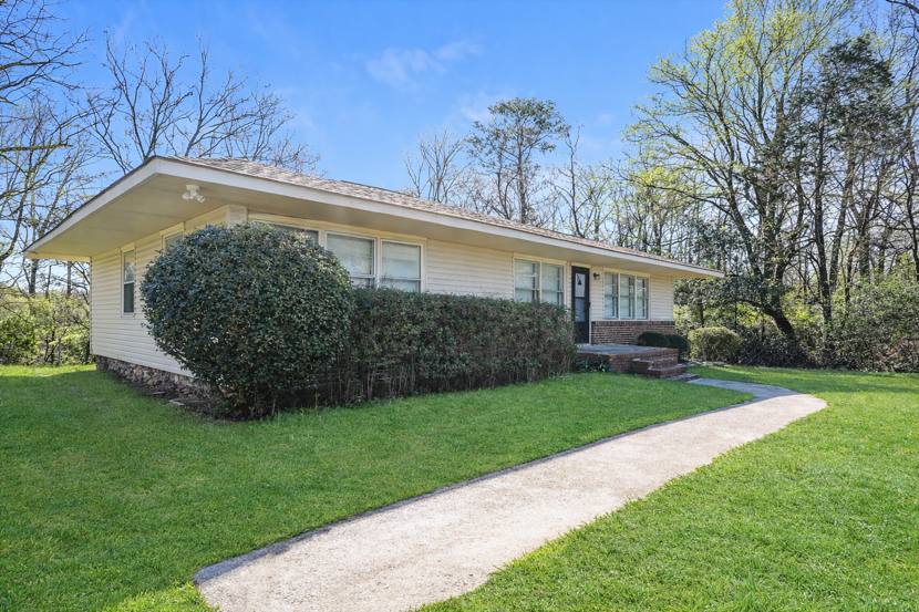 House for rent at 2629 Wood Dr NE, Birmingham, AL 35215