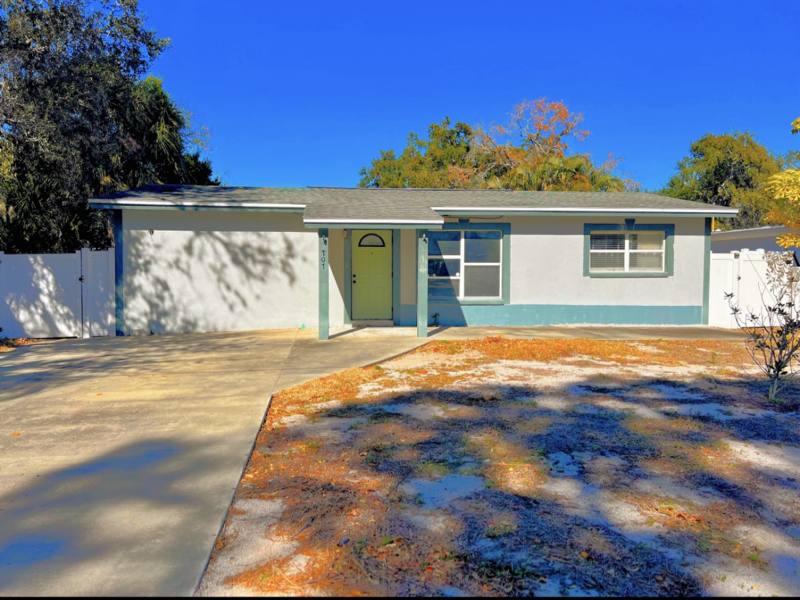 House for rent at 707 E Spruce St, Tarpon Springs, FL 34689