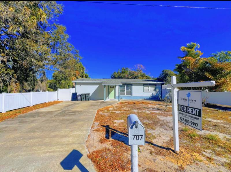 House for rent at 707 E Spruce St, Tarpon Springs, FL 34689