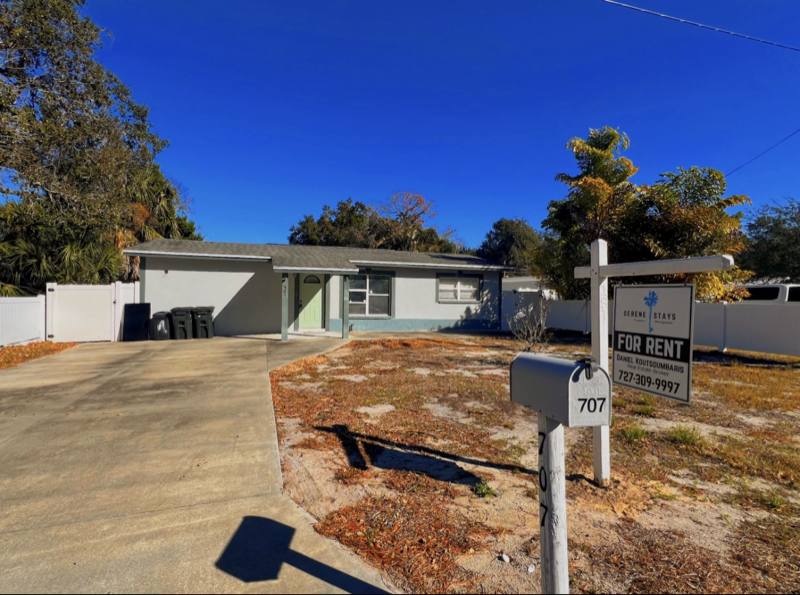 House for rent at 707 E Spruce St, Tarpon Springs, FL 34689